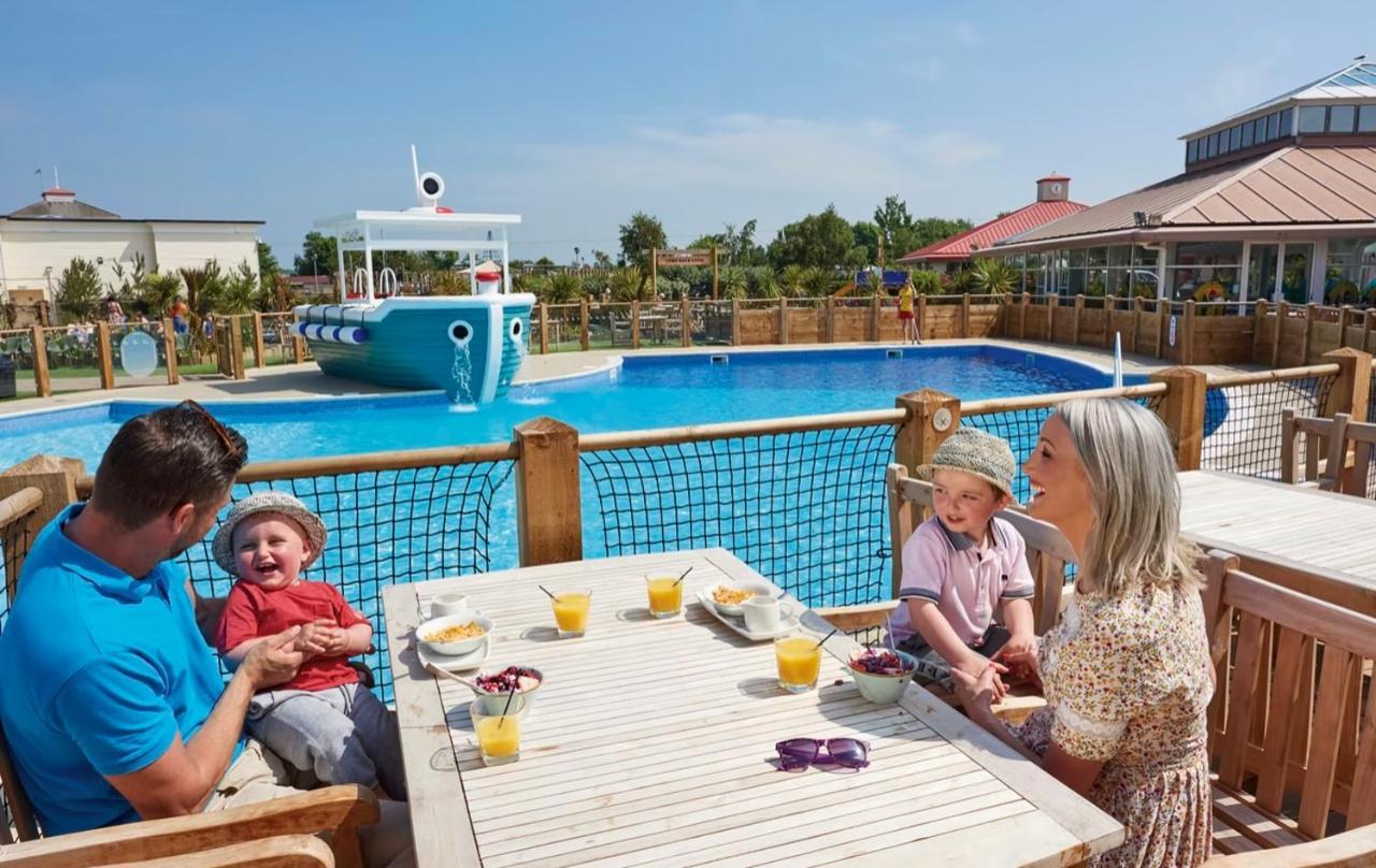 Brand New Modern Holiday Home - Haven The Orchards Holiday Park Saint Osyth Exterior photo